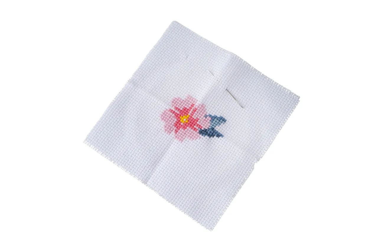 Beekeeper Pink Flower Cross Stitch Set