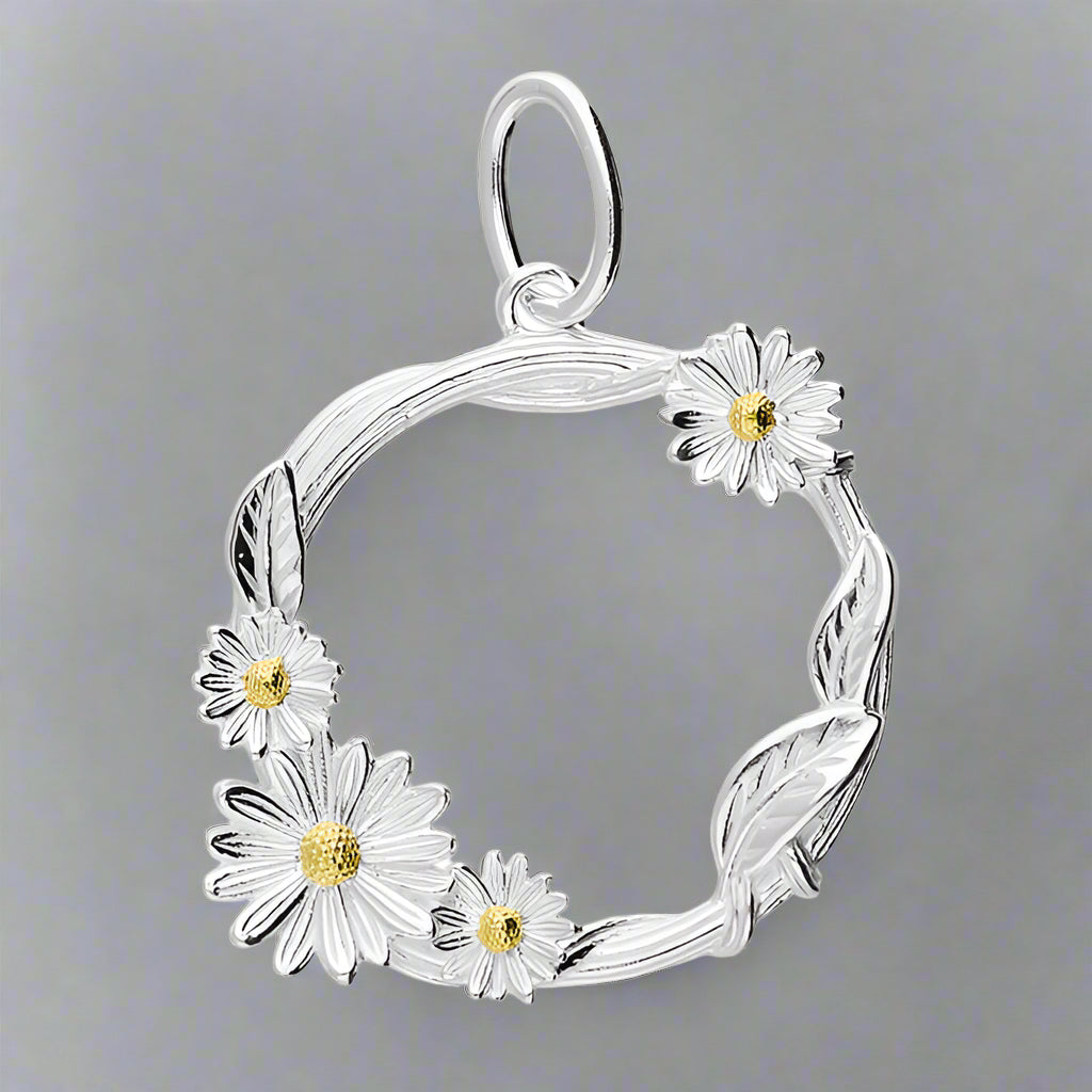 Iris & Miel Sterling Silver Daisy & Leaf Circle Necklace